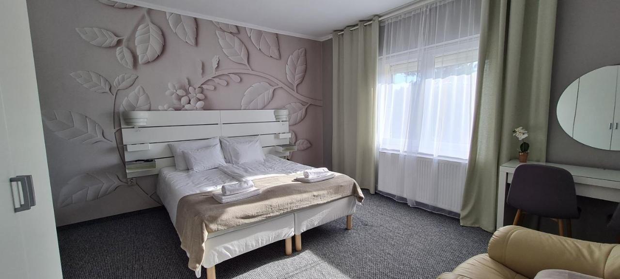 Lugas Apartman Miskolctapolca 2 Haloszoba Dezsa Es Jakuzzi Koezel A Barlangfuerdohoez المظهر الخارجي الصورة